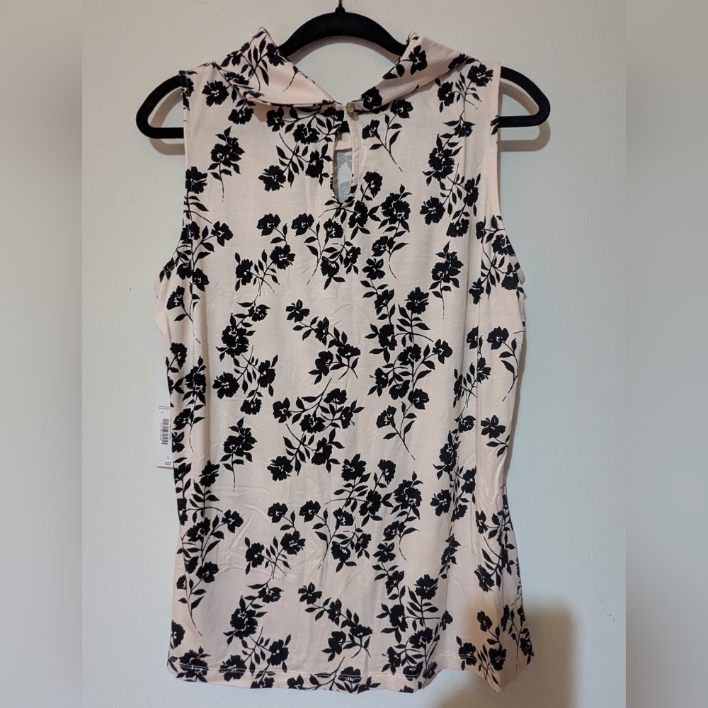 JCPenney Black and White Blouse with Cut Out Peter Pan Collar
